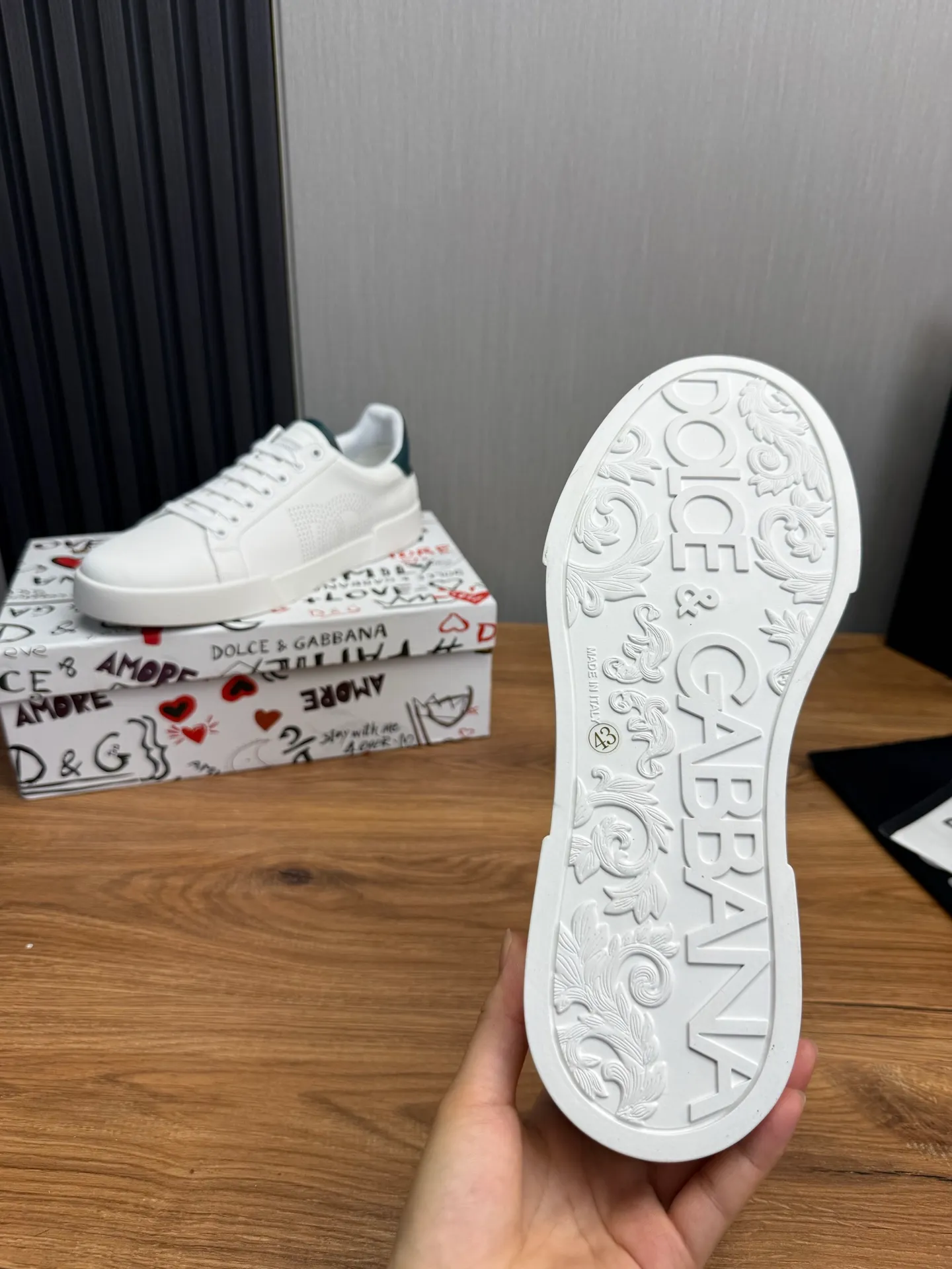 Men's men's shoes💰460💰Dolce & gabbana (DG) official website synchronized new models💥1 fashion hot models: 1 exclusive mold opening ✅ imported cowhide for the upper, unique brand style logo upper 💥sheepskin foot pads 🐑original private mold outsole ✔️36-44 (38.45 custom-made, non-refundable)